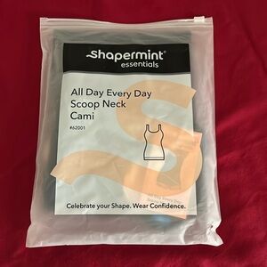 Shapermint scoop neck cami